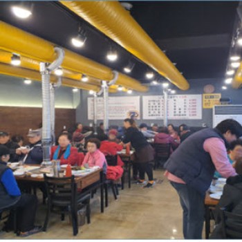 ‘풍천민물장어 이억집’과 함께하는 송산노인종합복지관 어르신 장어 나눔행사 이미지