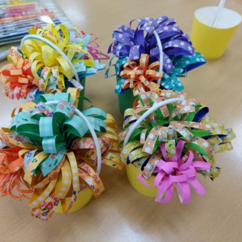 송산노인복지센터 작업치료 프로그램 '꽃바구니 만들기' 이미지