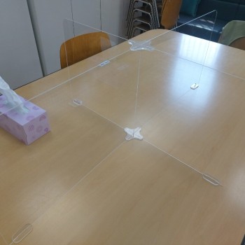 송산노인복지센터 아크릴 가림막 설치 이미지