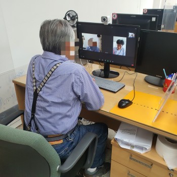 노인상담사업 비대면 법률상담 진행 이미지