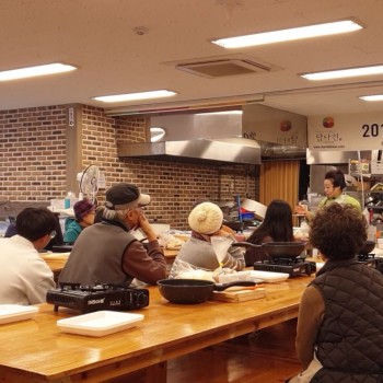 2019년 공동모금회 지원사업 “도전! 시니어스타” 체험활동 진행 이미지